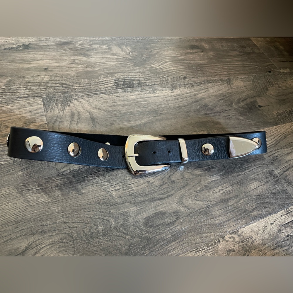 B-Low the Belt Black Jordana